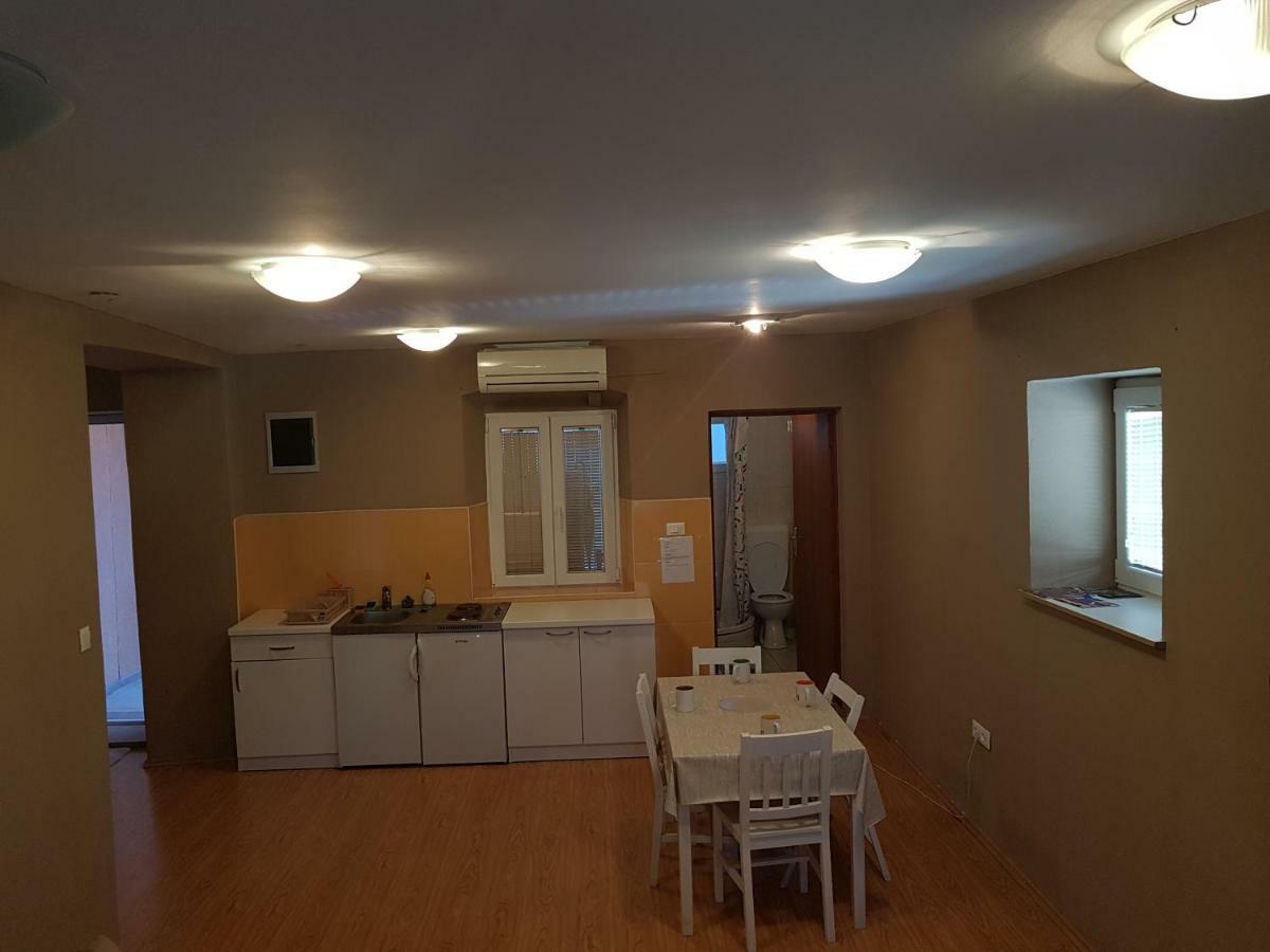 שיבניק Apartment Central מראה חיצוני תמונה