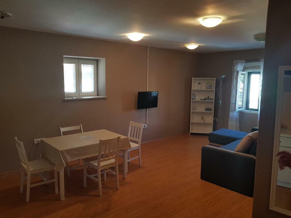 שיבניק Apartment Central מראה חיצוני תמונה