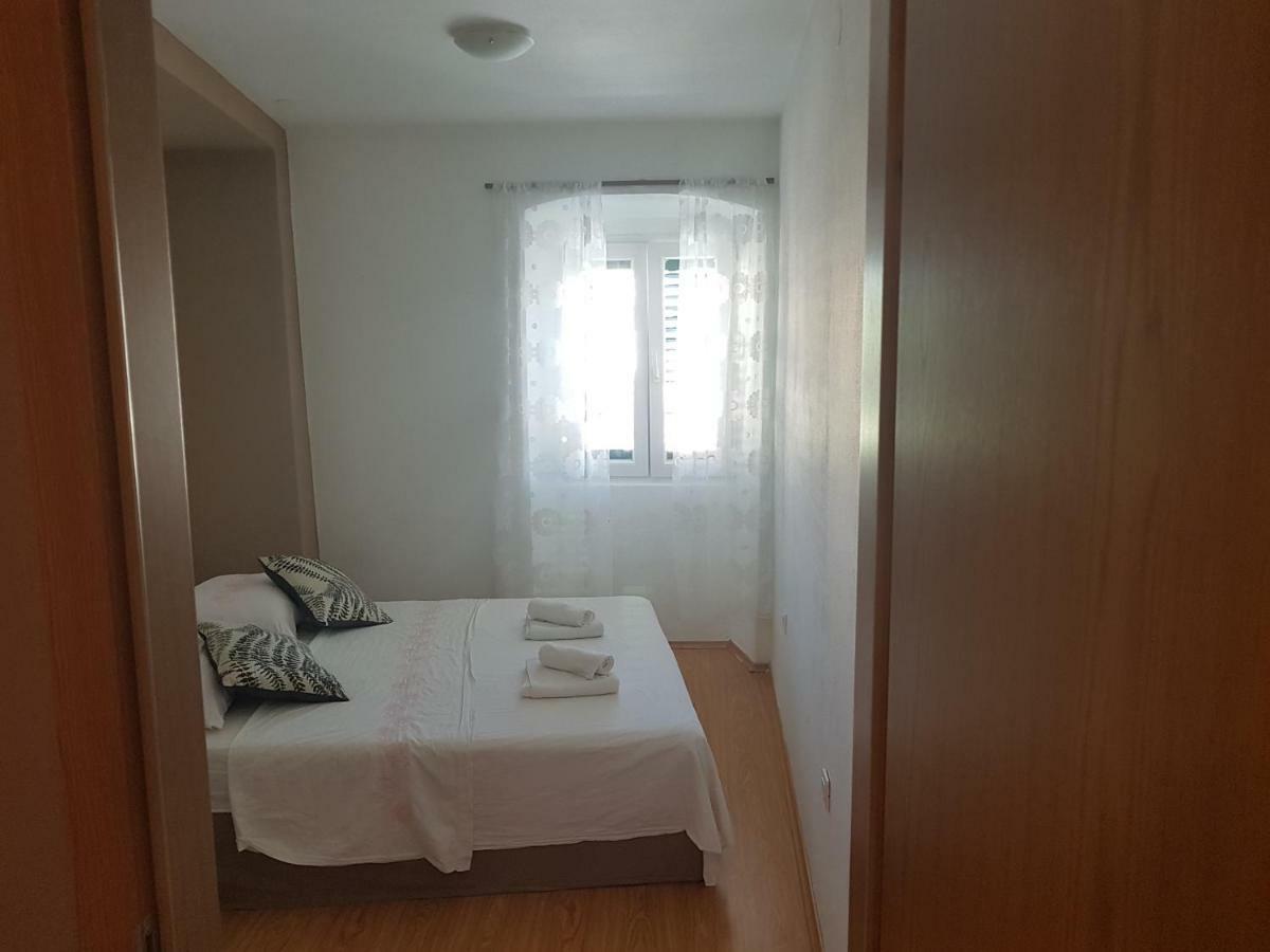 שיבניק Apartment Central מראה חיצוני תמונה